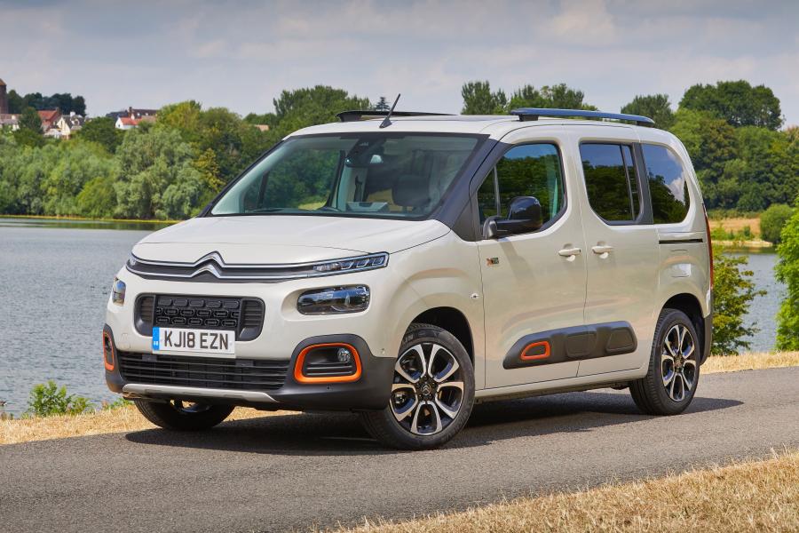  Citroen Berlingo Multispace XTR 2018 года  (UK) (фото 1 из 18)